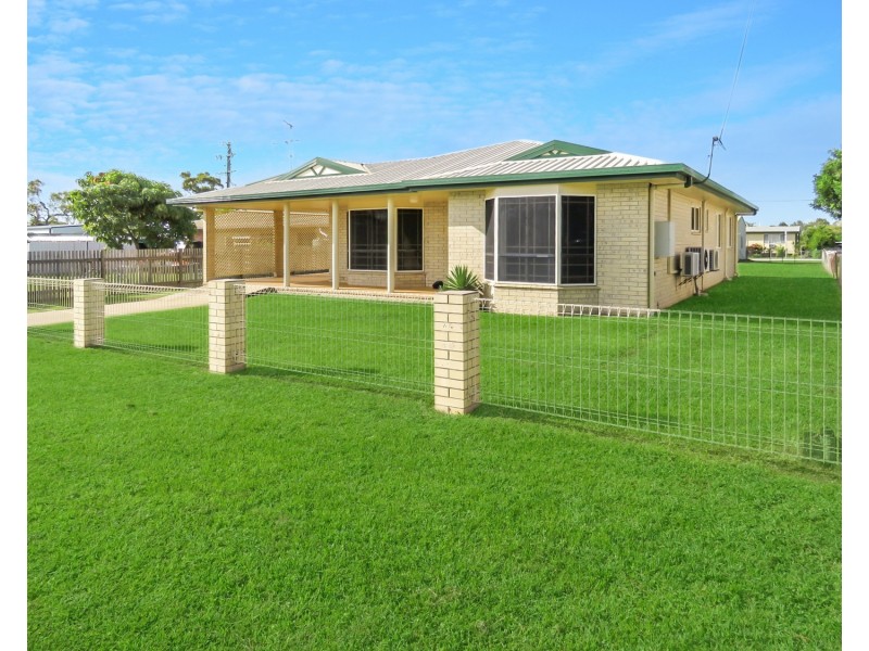 130 Hillview Road, Bowen QLD 4805