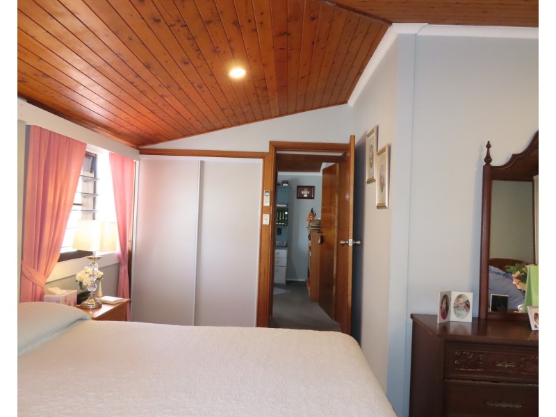 12 Oak Crescent, Bowen QLD 4805