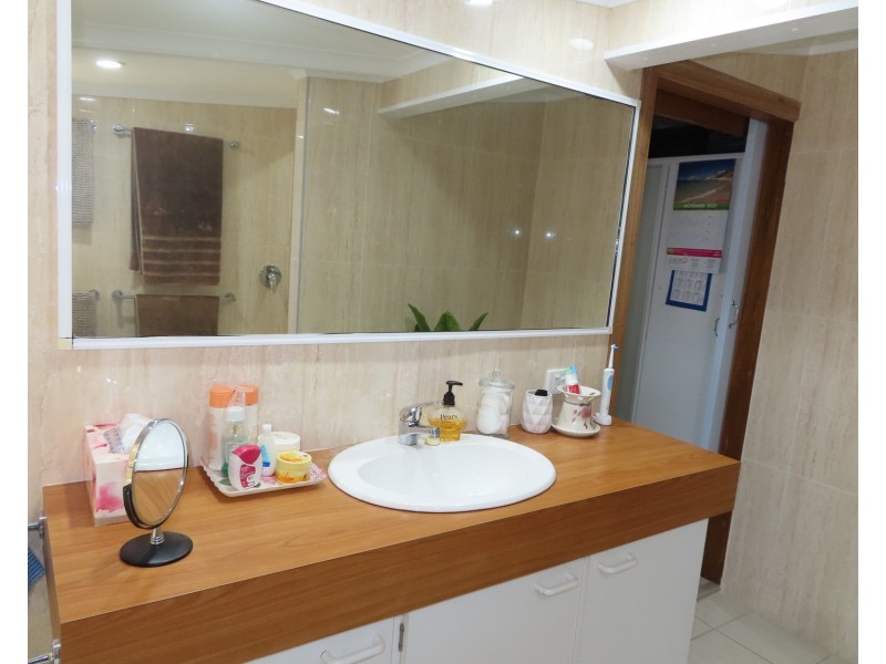 12 Oak Crescent, Bowen QLD 4805