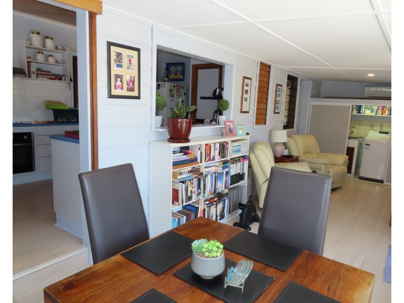 12 Oak Crescent, Bowen QLD 4805