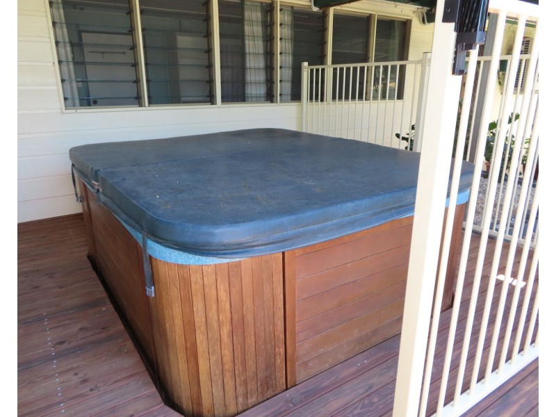 12 Oak Crescent, Bowen QLD 4805