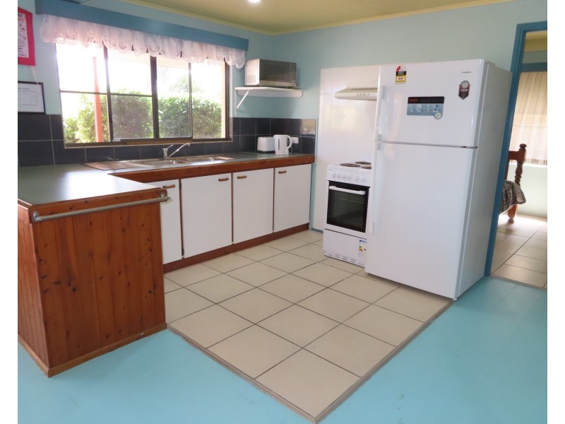 12 Oak Crescent, Bowen QLD 4805