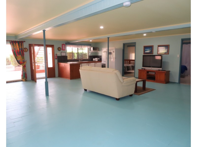 12 Oak Crescent, Bowen QLD 4805