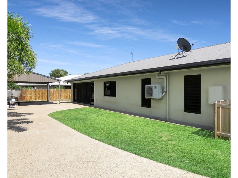 17 Lime Tree Court, Bowen QLD 4805