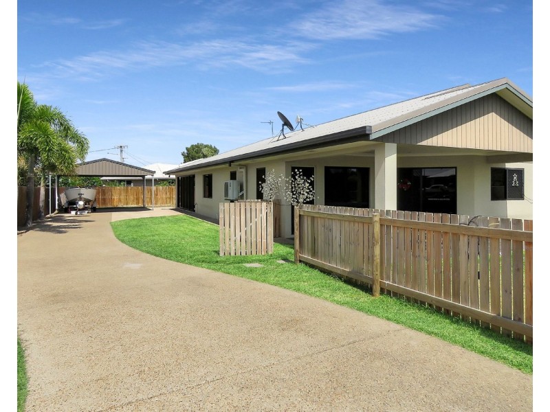 17 Lime Tree Court, Bowen QLD 4805