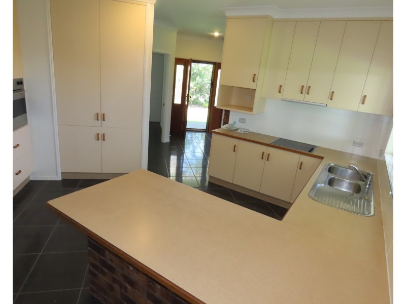 18 Brighton Road, Bowen QLD 4805