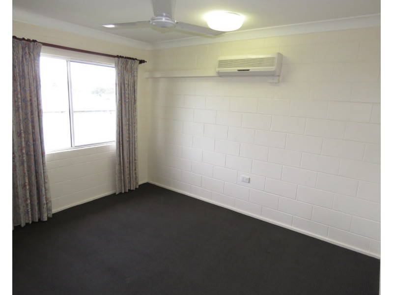 4/108 Herbert Street, Bowen QLD 4805