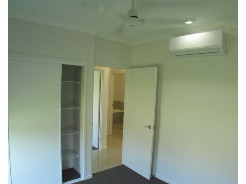 33 Seabreeze Crescent, Bowen QLD 4805