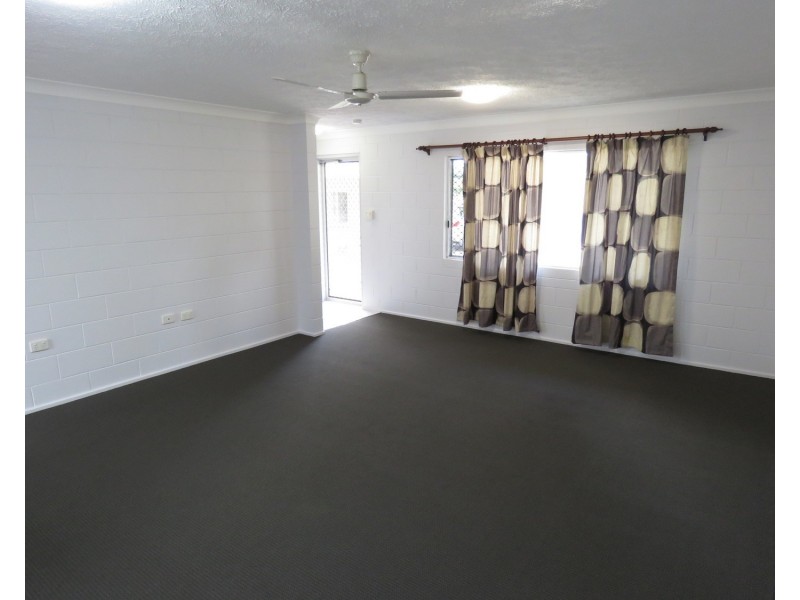 2/108 Herbert Street, Bowen QLD 4805