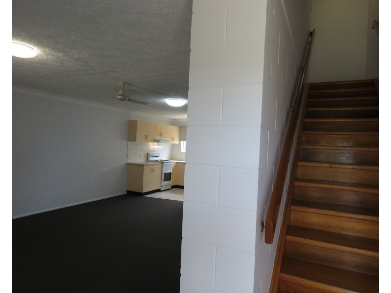 2/108 Herbert Street, Bowen QLD 4805