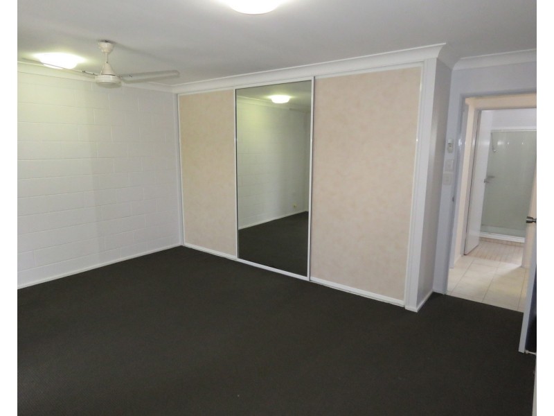 2/108 Herbert Street, Bowen QLD 4805