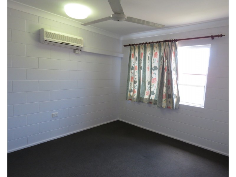 2/108 Herbert Street, Bowen QLD 4805