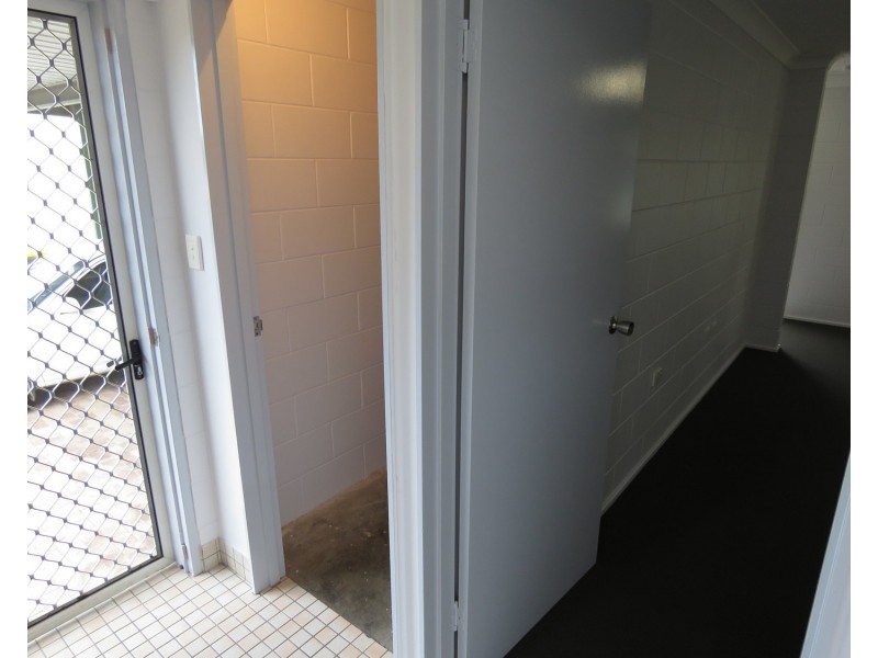 2/108 Herbert Street, Bowen QLD 4805