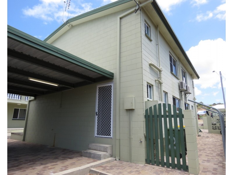 2/108 Herbert Street, Bowen QLD 4805