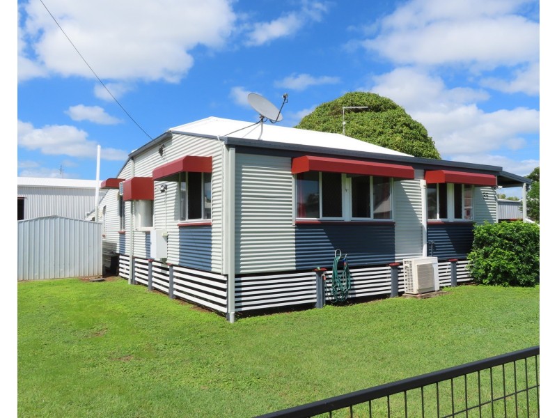 55 Whyte Avenue, Bowen QLD 4805