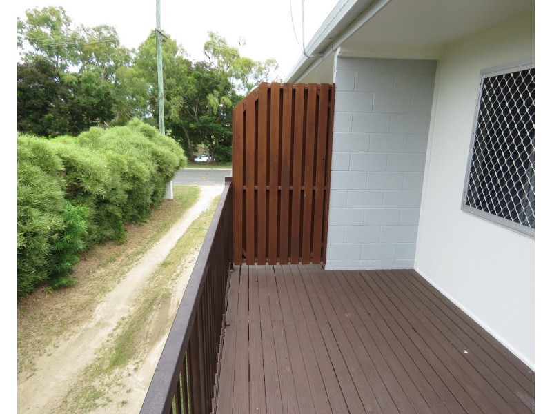 2/12 Verna Street, Bowen QLD 4805