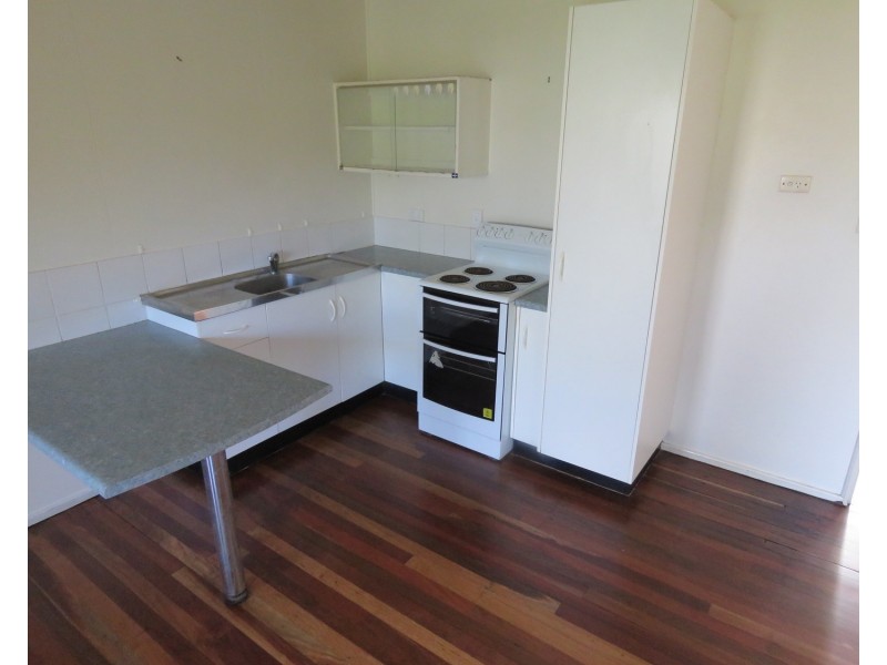 2/12 Verna Street, Bowen QLD 4805