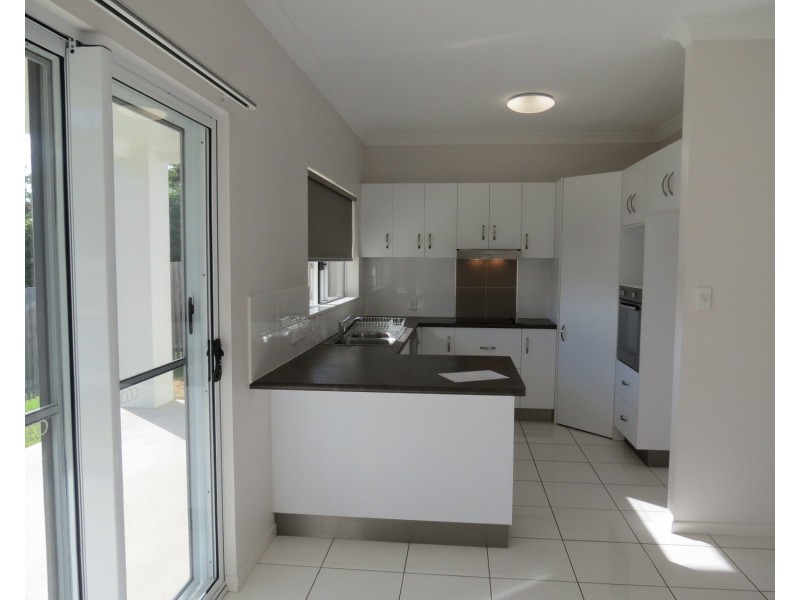 8 Pacific Drive, Bowen QLD 4805