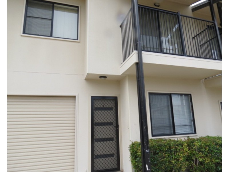 4/34 Poole Street, Bowen QLD 4805