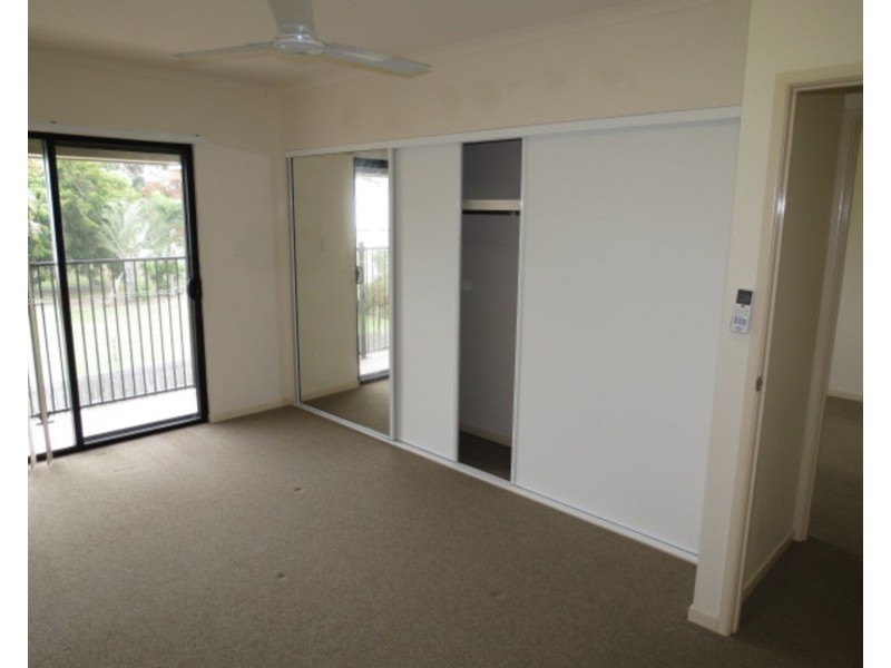 4/34 Poole Street, Bowen QLD 4805