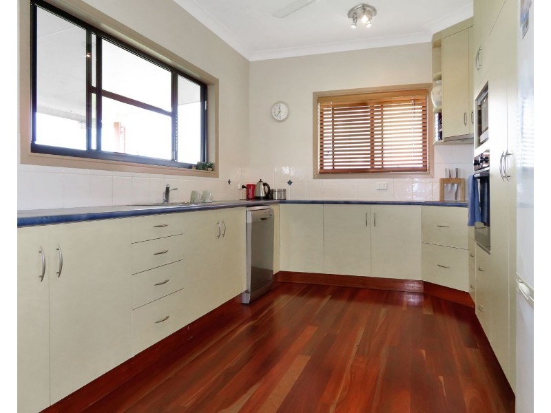 8 Pilcher Place, Bowen QLD 4805