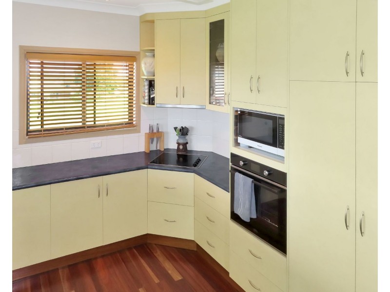 8 Pilcher Place, Bowen QLD 4805