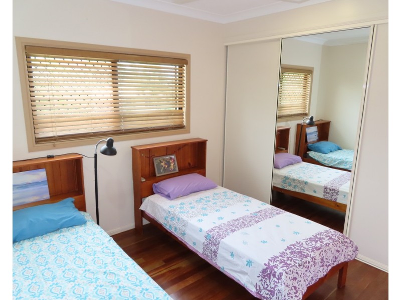 8 Pilcher Place, Bowen QLD 4805