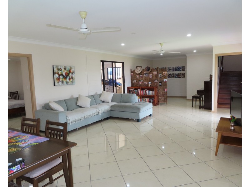 8 Pilcher Place, Bowen QLD 4805