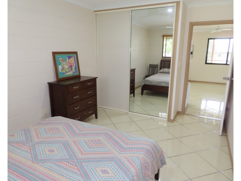 8 Pilcher Place, Bowen QLD 4805