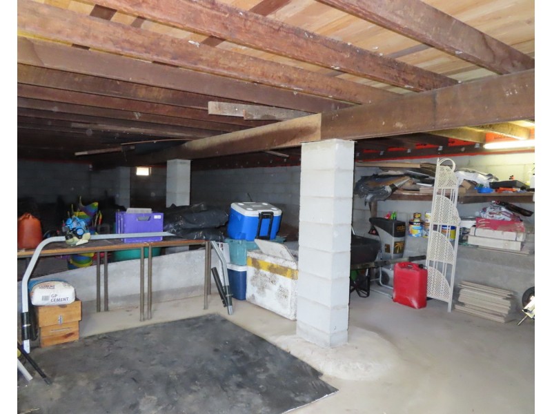 8 Pilcher Place, Bowen QLD 4805