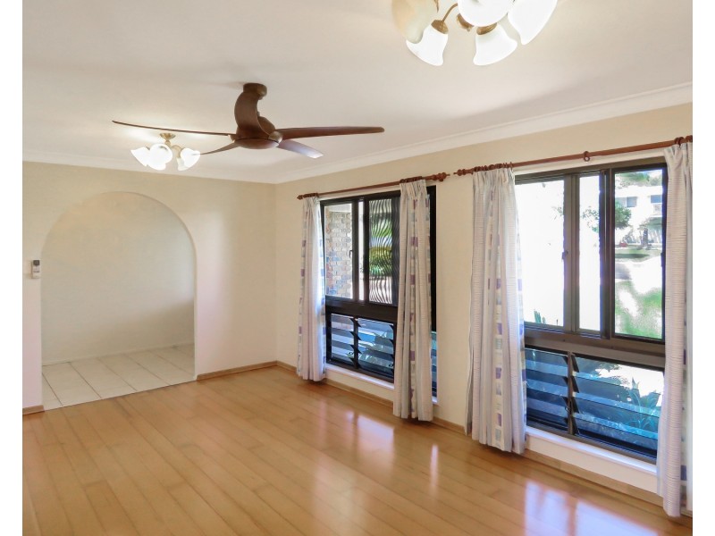 90 Gregory Street, Bowen QLD 4805