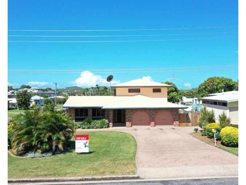 90 Gregory Street, Bowen QLD 4805