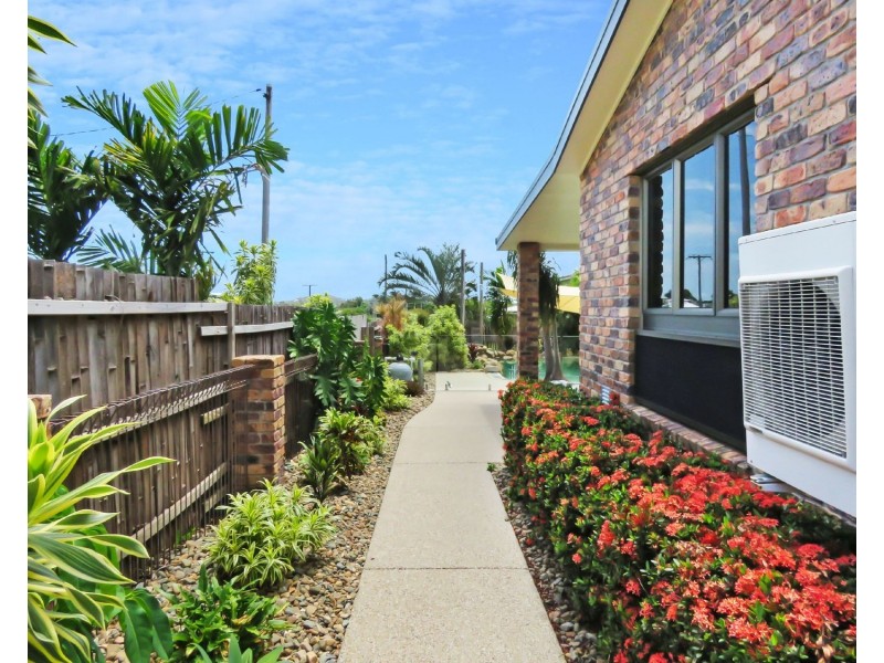 90 Gregory Street, Bowen QLD 4805