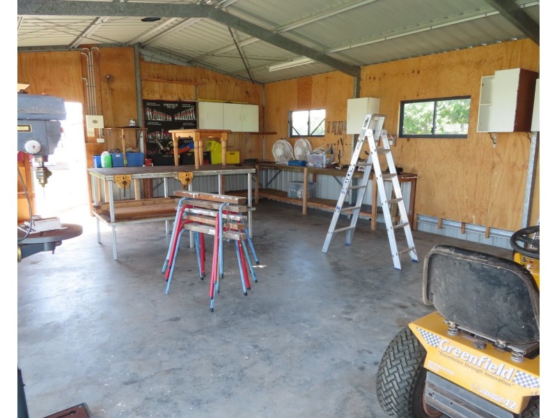 9 Brighton Road, Bowen QLD 4805