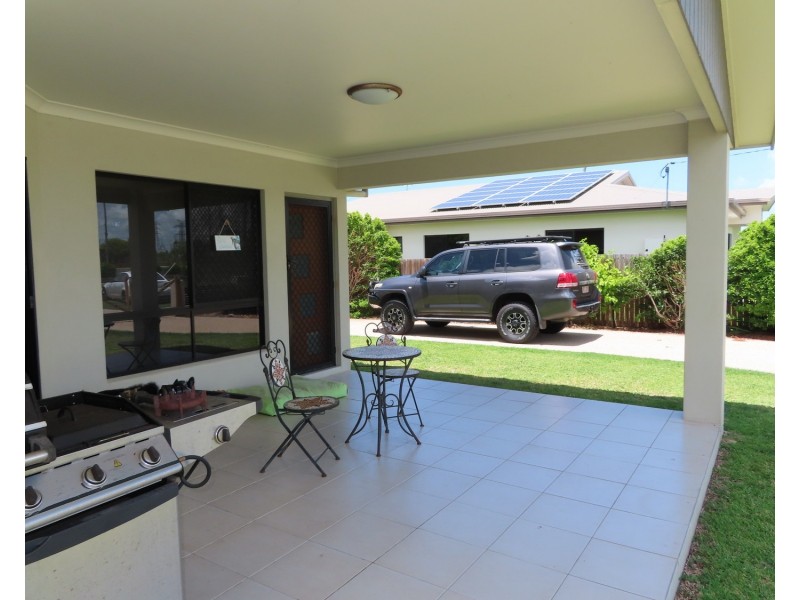 20 Matthews Street, Bowen QLD 4805