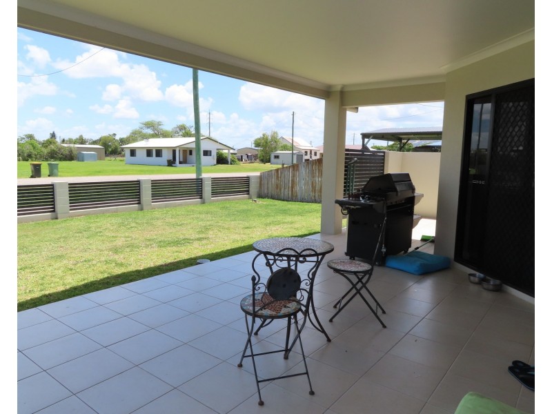 20 Matthews Street, Bowen QLD 4805
