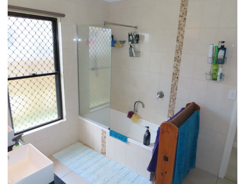 20 Matthews Street, Bowen QLD 4805