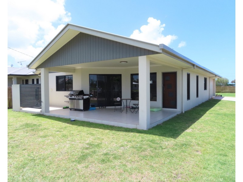 20 Matthews Street, Bowen QLD 4805