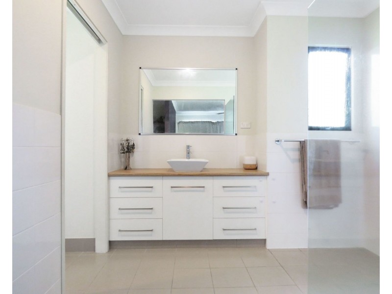 6 Allan Place, Bowen QLD 4805