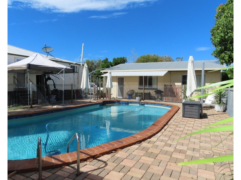 14 Livingstone Street, Bowen QLD 4805