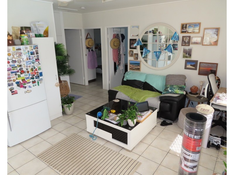 14 Livingstone Street, Bowen QLD 4805