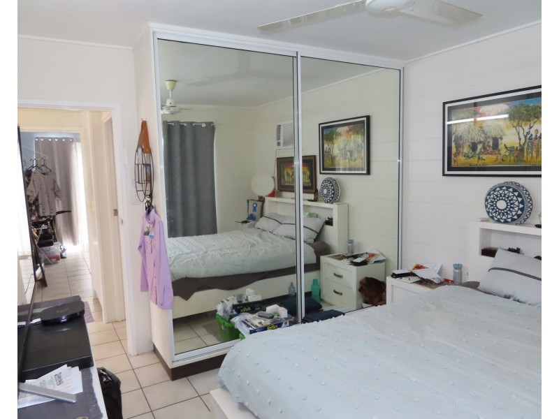 14 Livingstone Street, Bowen QLD 4805