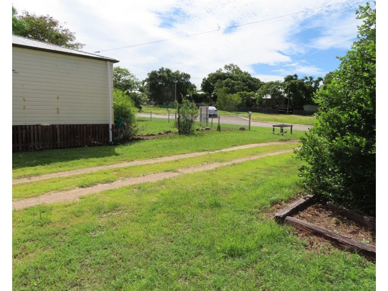 14 Livingstone Street, Bowen QLD 4805