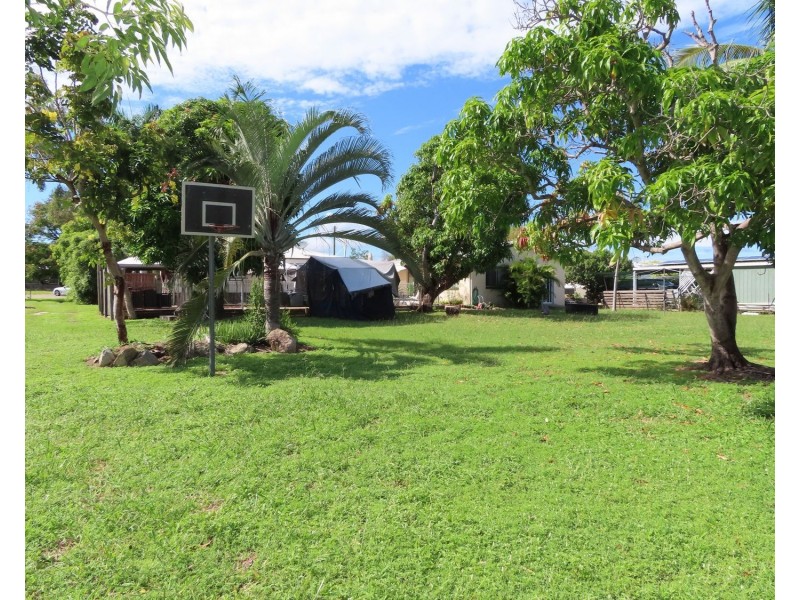 14 Livingstone Street, Bowen QLD 4805