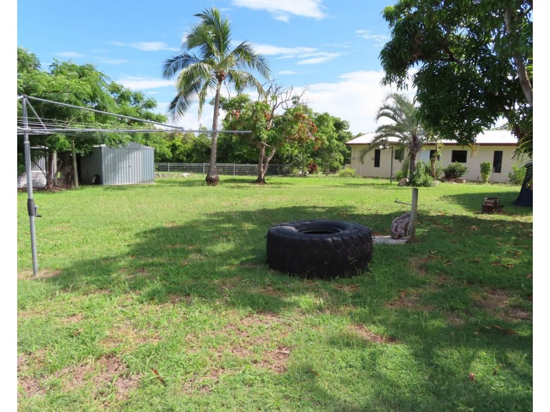 14 Livingstone Street, Bowen QLD 4805