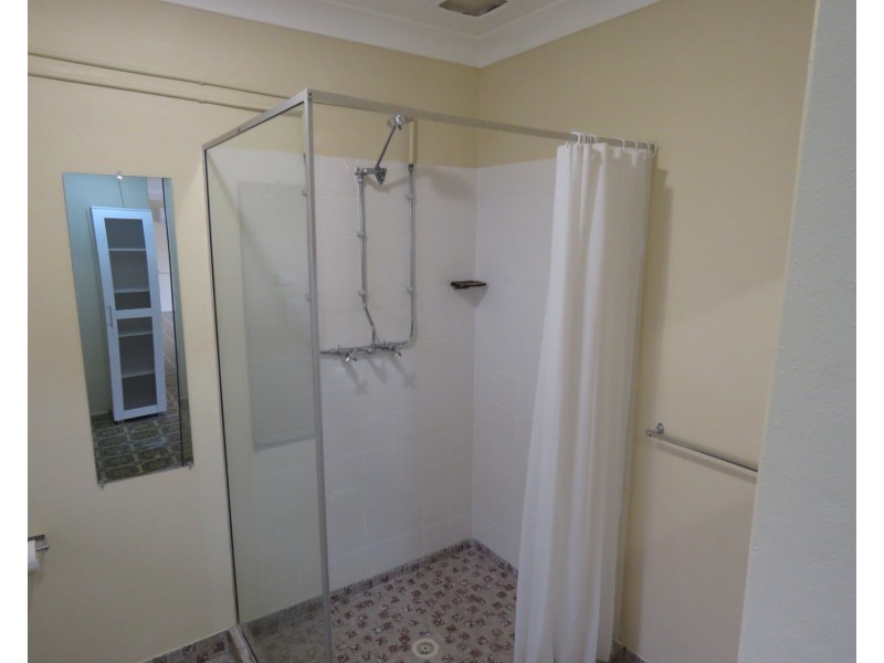 1/20 Marshall Street, Bowen QLD 4805