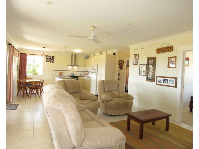 67 Avoca Road, Bowen QLD 4805