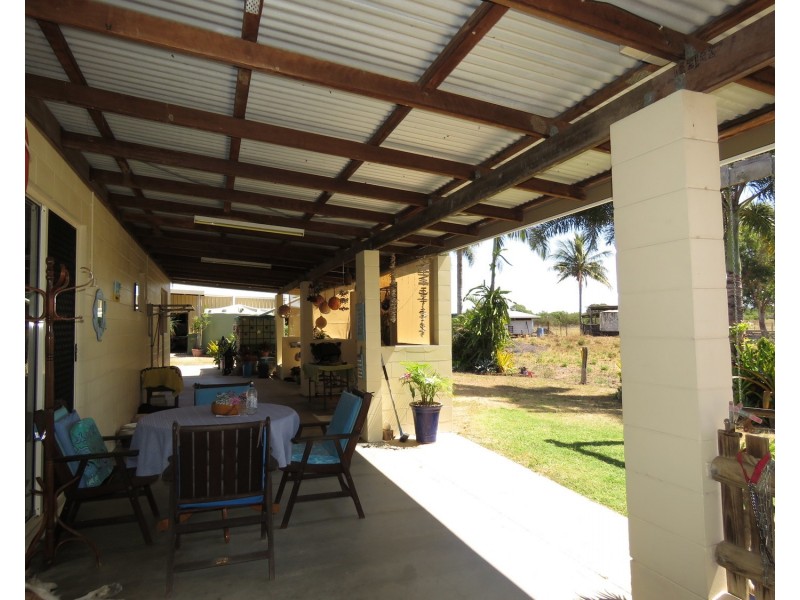 67 Avoca Road, Bowen QLD 4805