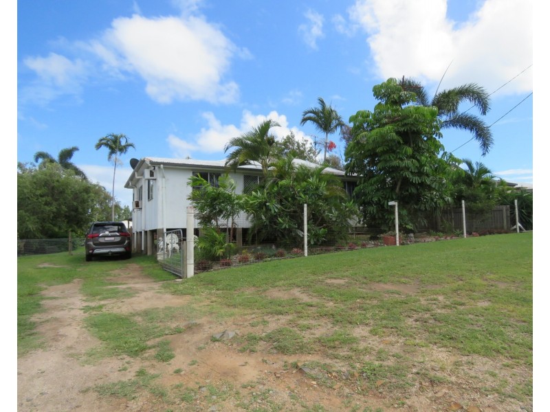 100 Williams Street, Bowen QLD 4805