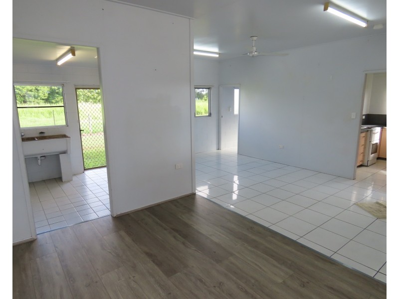 54 Don Street, Bowen QLD 4805